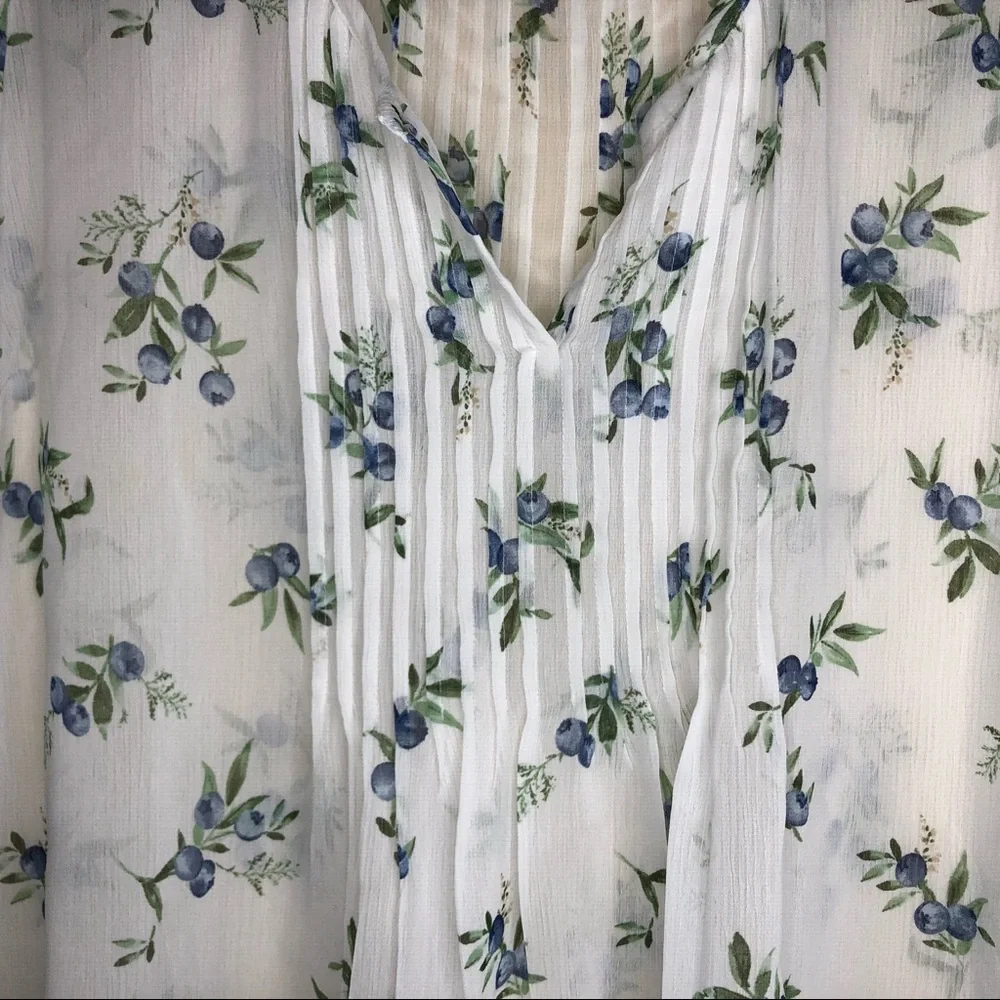 TORRID sleeveless baby doll top white chiffon Size 3 - Picture 6 of 9